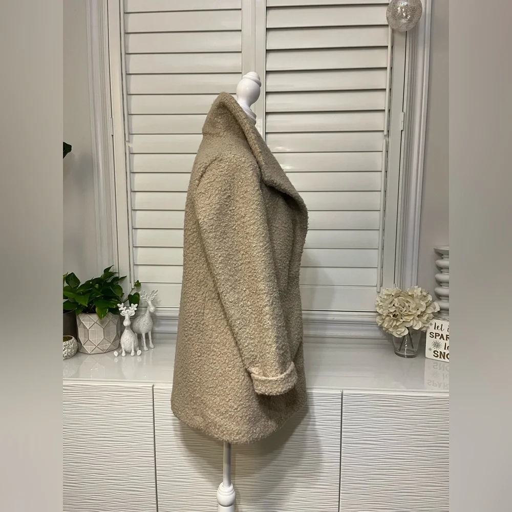 Loft Jacket - Picture 6 of 7